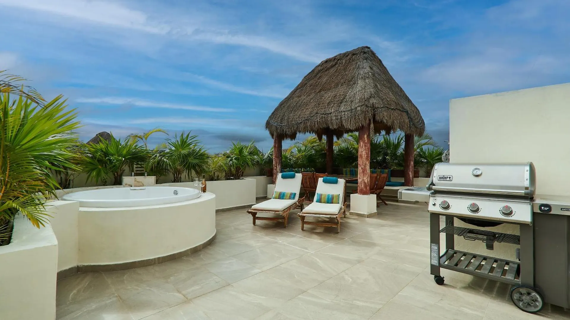 Luxury Penthouse With Private Rooftop & Hot Tub Tulum Apartment