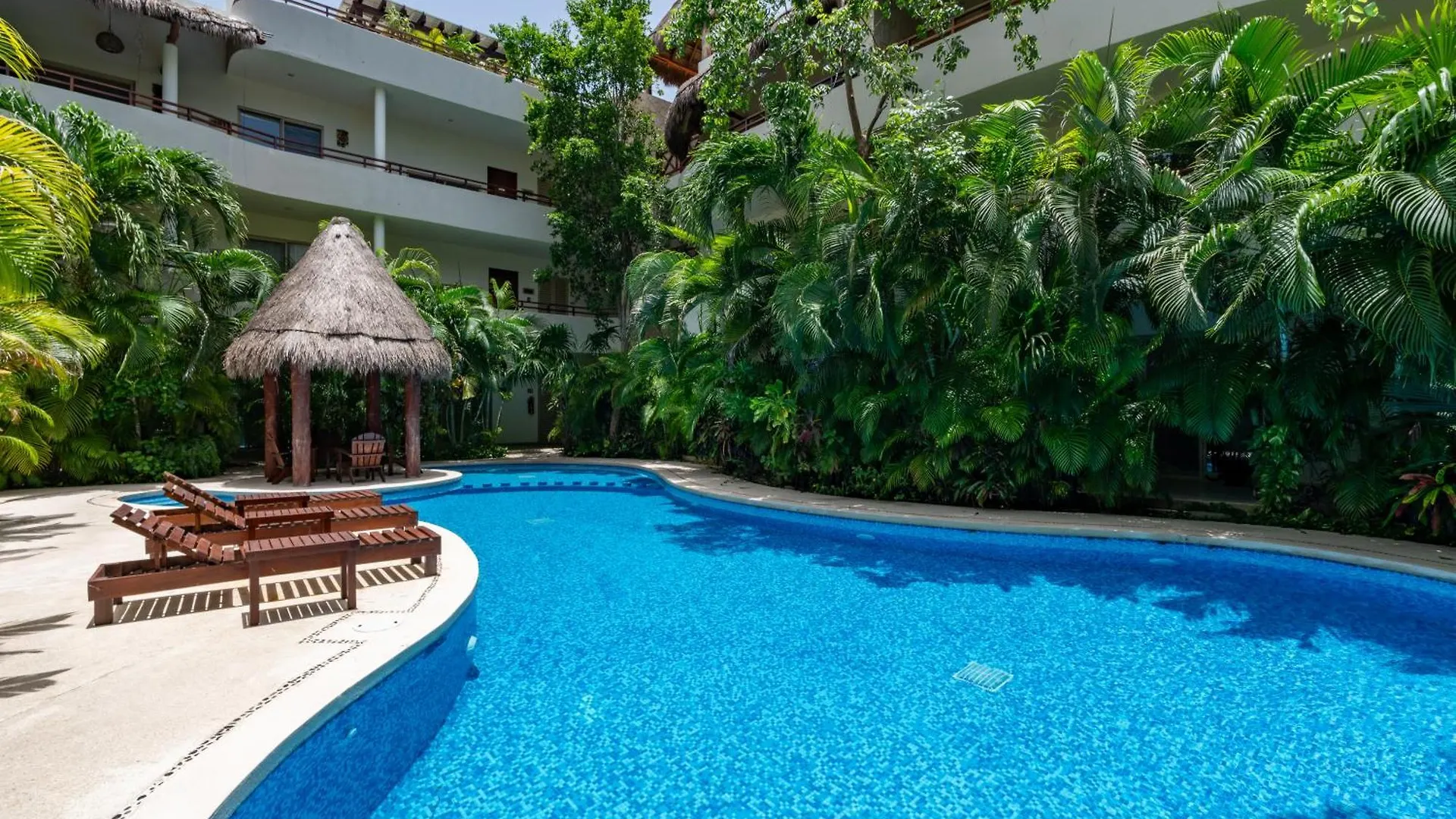 Luxury Penthouse With Private Rooftop & Hot Tub Tulum