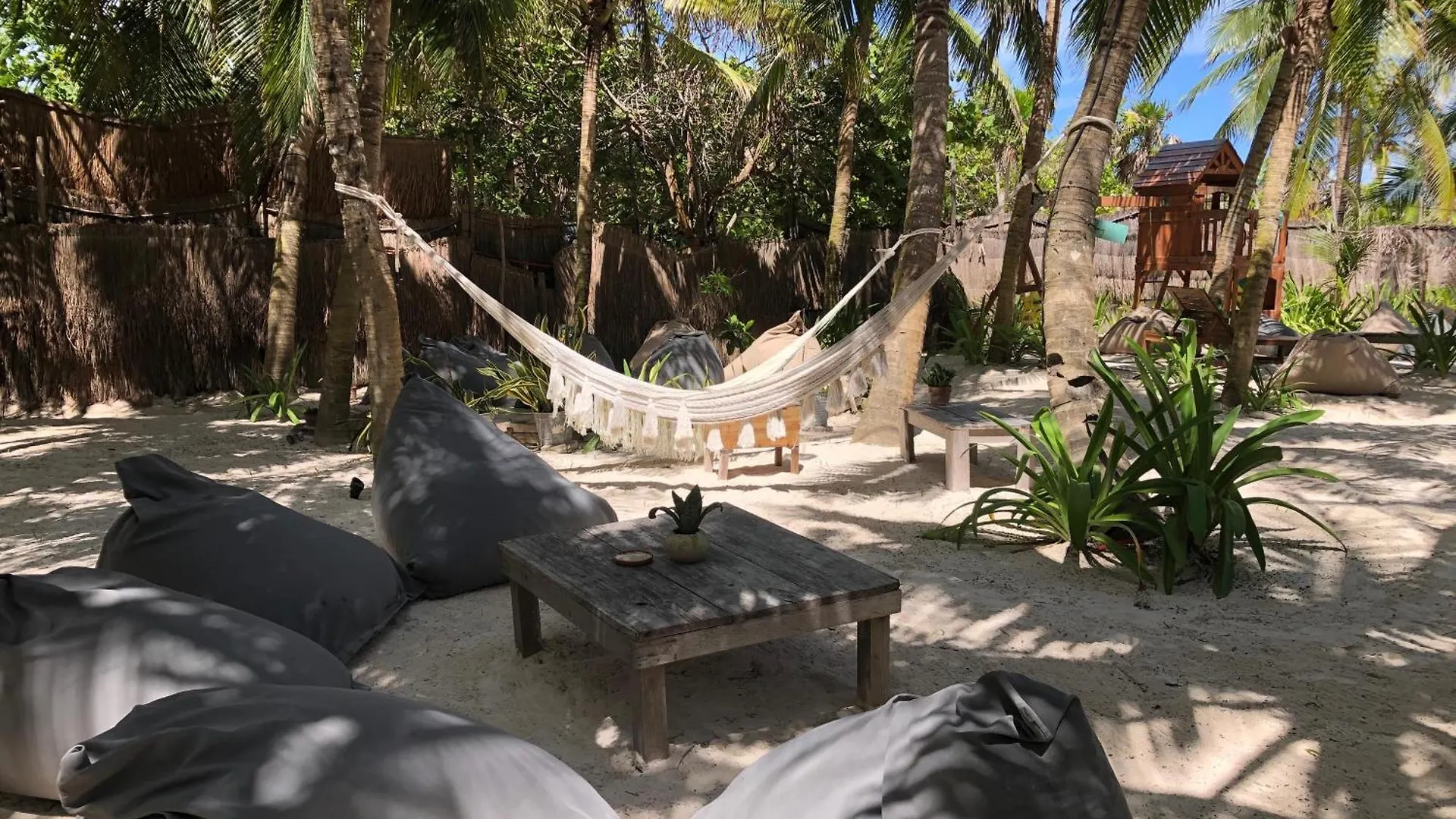 Luxury Penthouse With Private Rooftop & Hot Tub Tulum