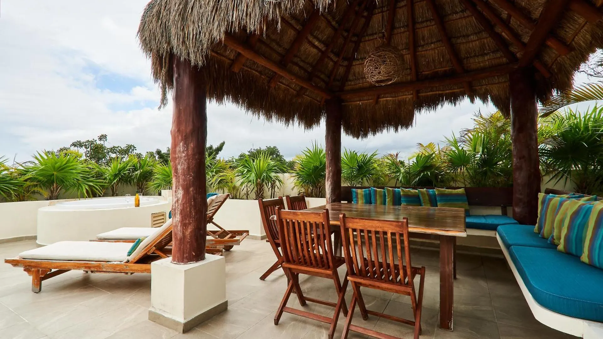 Luxury Penthouse With Private Rooftop & Hot Tub Tulum Apartment