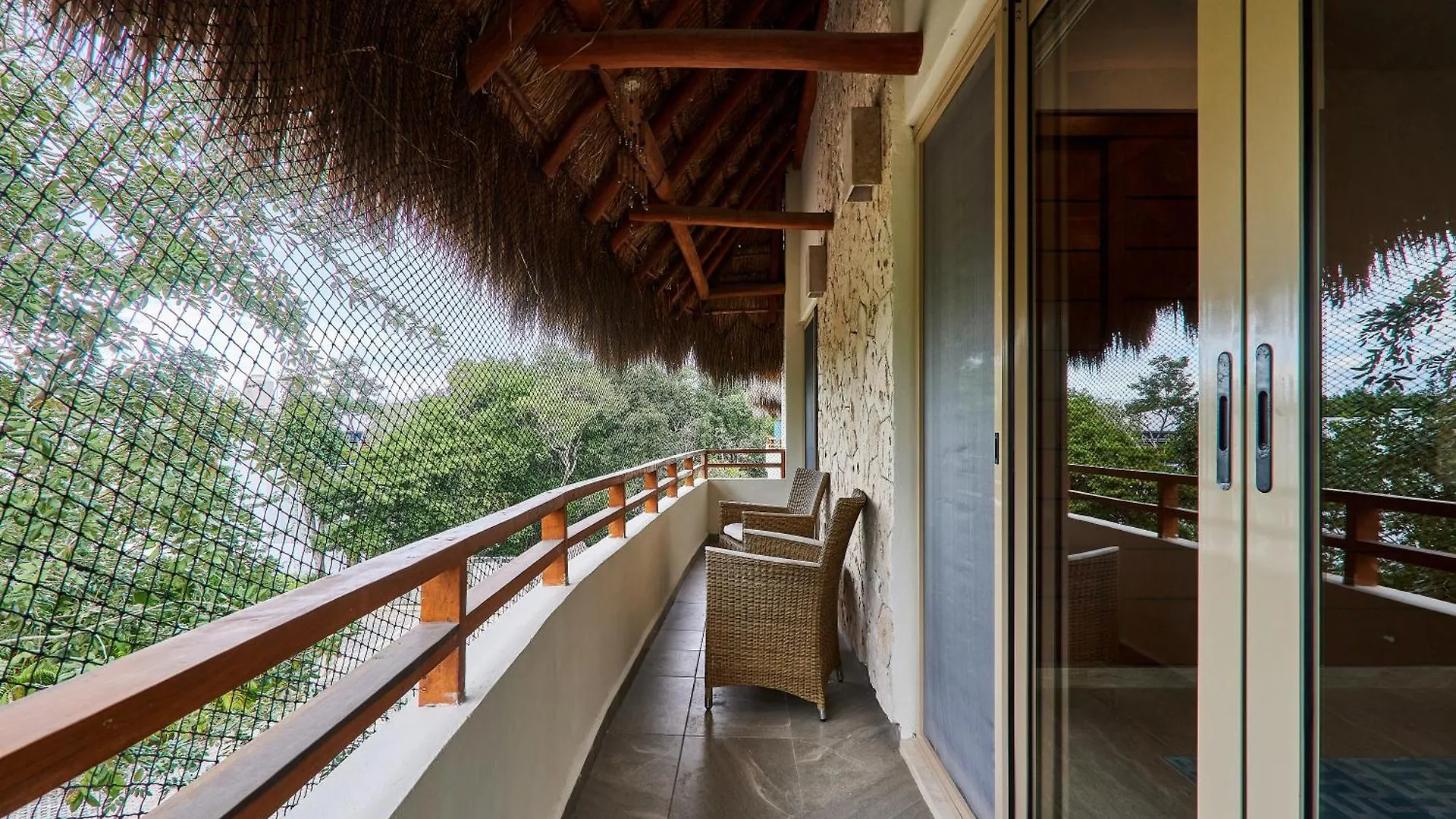 Luxury Penthouse With Private Rooftop & Hot Tub Tulum